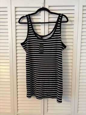 torrid Black & White Striped Scoop Tank